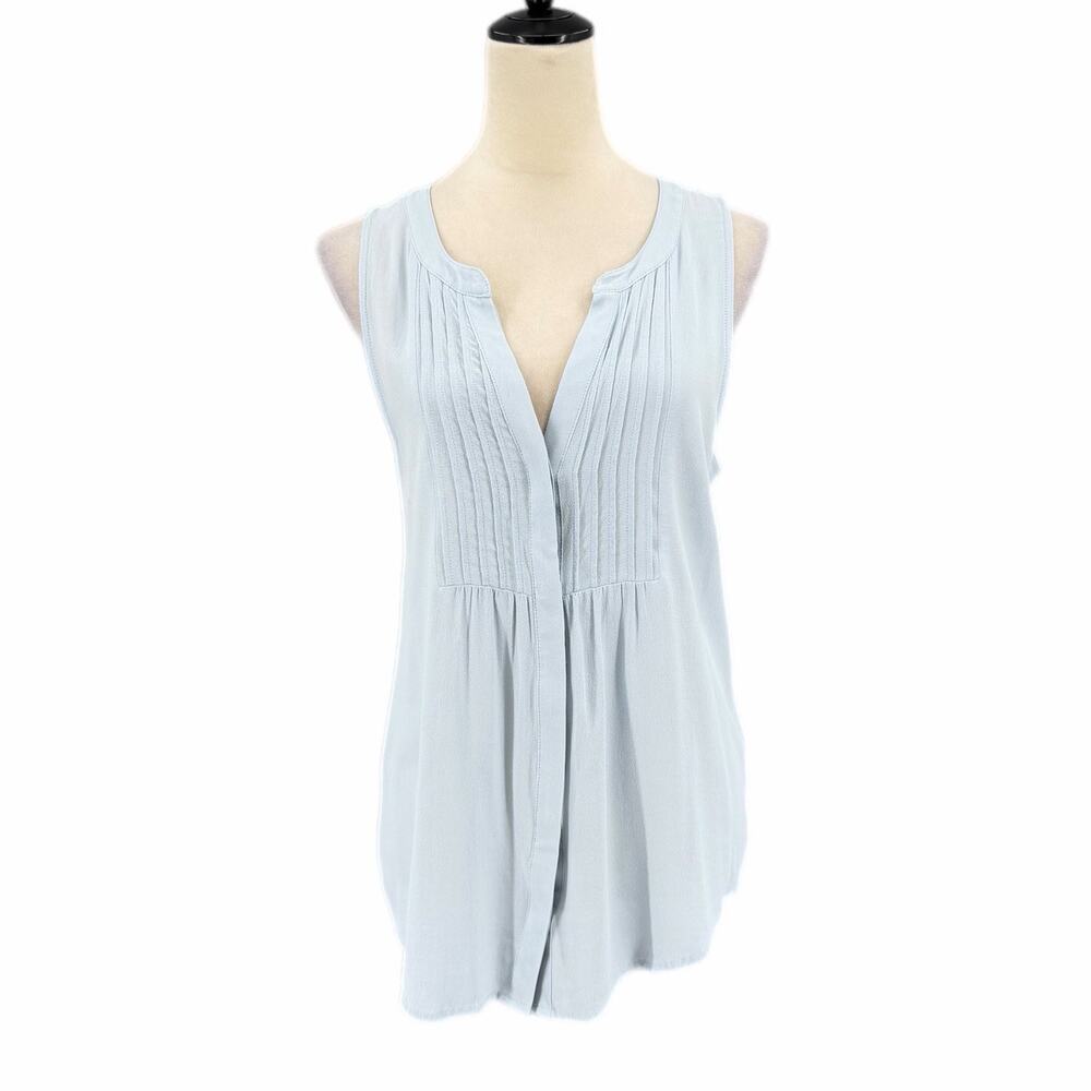 Sanctuary Light Blue Pleated Button Up Chic Casual Classic Basic Sleeveless Top